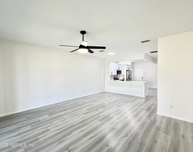 13424 English Peak Court - Photo Thumbnail 7