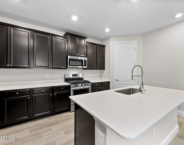 2468 Alexia Circle - Photo Thumbnail 7
