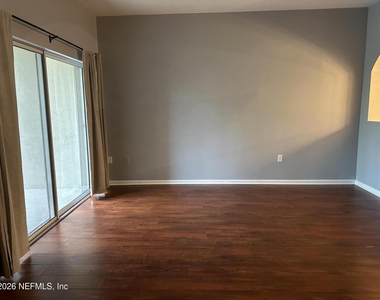 9744 Summer Grove Way W - Photo Thumbnail 5