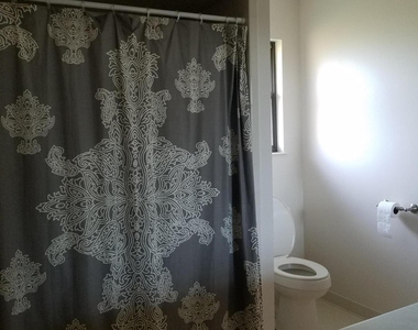 2384 Stonebridge Drive - Photo Thumbnail 13