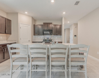 5615 Kellar Circle - Photo Thumbnail 8