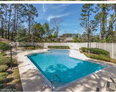 4112 Hanging Moss Court - Photo Thumbnail 32