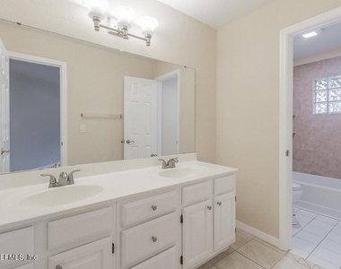 10150 Belle Rive Boulevard - Photo Thumbnail 20