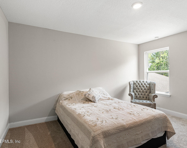 330 Greenway Lane - Photo Thumbnail 17