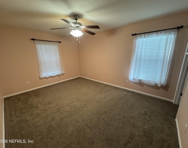 5409 Parkside Lakes Drive - Photo Thumbnail 8