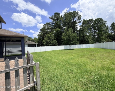 15991 Baxter Creek Drive - Photo Thumbnail 18
