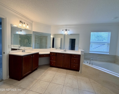 15991 Baxter Creek Drive - Photo Thumbnail 22