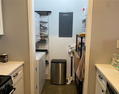 845 Spring Street Nw - Photo Thumbnail 2