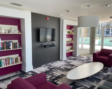 845 Spring Street Nw - Photo Thumbnail 10