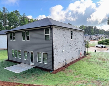 7811 Richmond Trail - Photo Thumbnail 3
