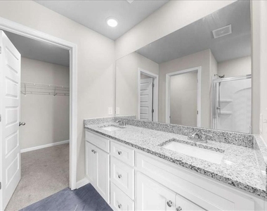 200 Nw Vickery Ln Nw - Photo Thumbnail 16