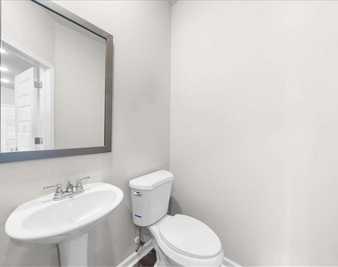 200 Nw Vickery Ln Nw - Photo Thumbnail 12