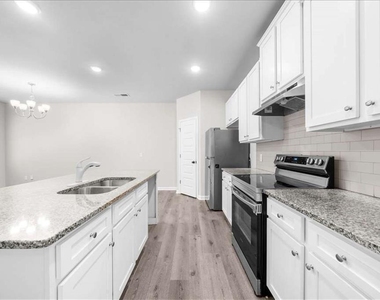 200 Nw Vickery Ln Nw - Photo Thumbnail 1