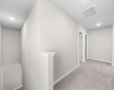 200 Nw Vickery Ln Nw - Photo Thumbnail 13