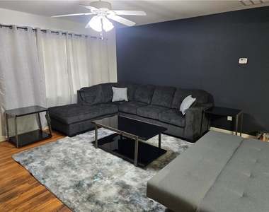 1400 Hidden Circle Drive - Photo Thumbnail 12