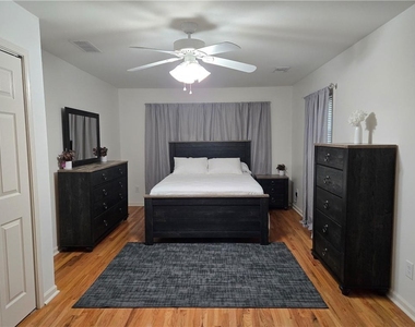 1400 Hidden Circle Drive - Photo Thumbnail 8