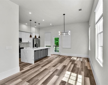 3165 Dogwood Drive - Photo Thumbnail 6