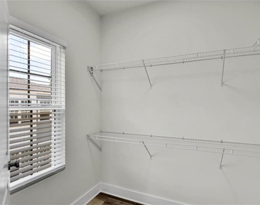 3165 Dogwood Drive - Photo Thumbnail 18