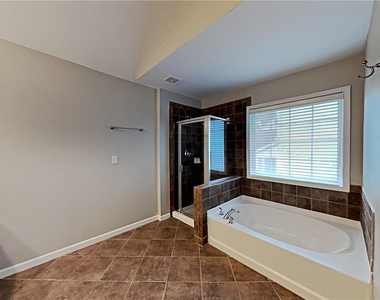 2184 Longmont Drive - Photo Thumbnail 1