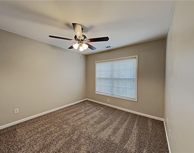 2184 Longmont Drive - Photo Thumbnail 9