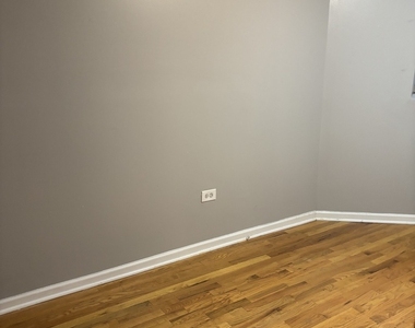 3111 N Racine Avenue - Photo Thumbnail 12