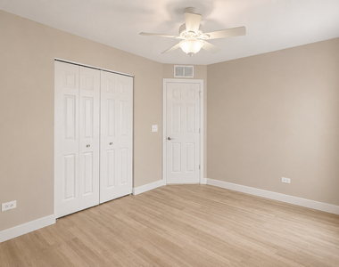5117 Woodmere Court - Photo Thumbnail 22