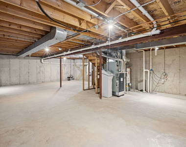 5117 Woodmere Court - Photo Thumbnail 19