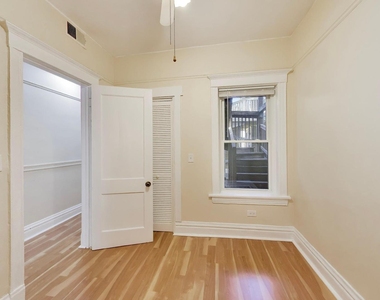 3149 W Lyndale Street - Photo Thumbnail 18