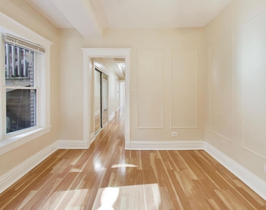 3149 W Lyndale Street - Photo Thumbnail 9