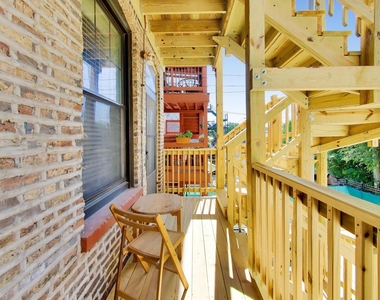 3149 W Lyndale Street - Photo Thumbnail 22