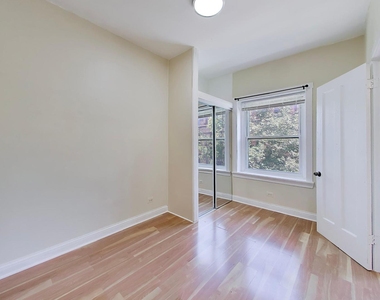 3149 W Lyndale Street - Photo Thumbnail 14