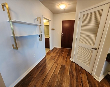 400 W Peachtree Street Nw - Photo Thumbnail 9