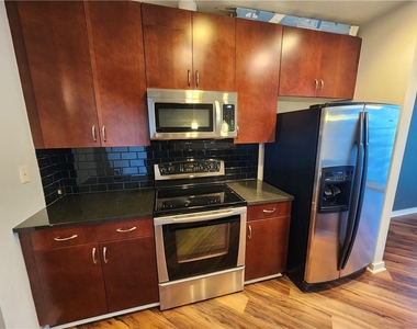 400 W Peachtree Street Nw - Photo Thumbnail 4