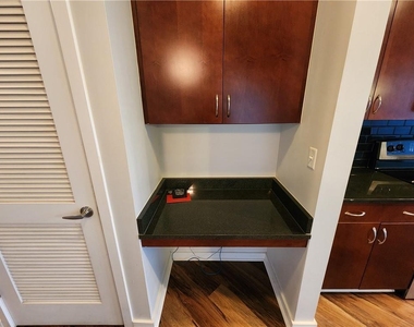 400 W Peachtree Street Nw - Photo Thumbnail 8