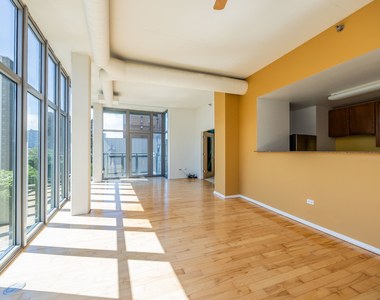 1000 W Leland Avenue - Photo Thumbnail 4