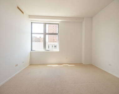 1000 W Leland Avenue - Photo Thumbnail 15