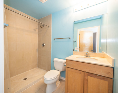1000 W Leland Avenue - Photo Thumbnail 18