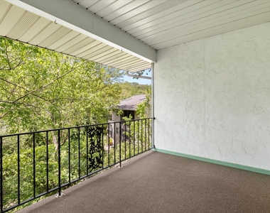 2427 Reynolds Manor Drive - Photo Thumbnail 24