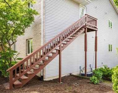2427 Reynolds Manor Drive - Photo Thumbnail 27