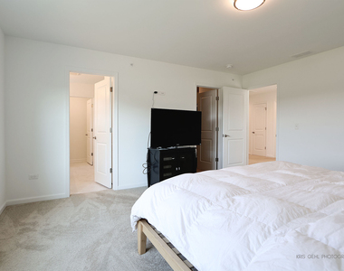 2490 Olivia Court - Photo Thumbnail 13