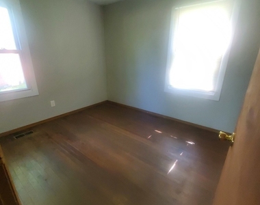 21538 Gailine Avenue - Photo Thumbnail 4