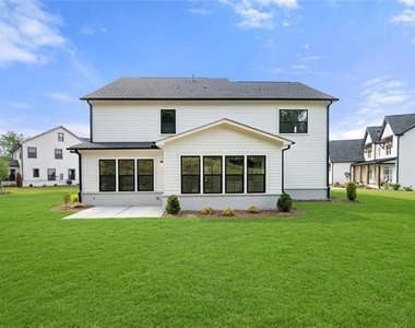 2815 Medford Drive - Photo Thumbnail 45