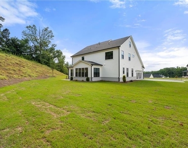 2815 Medford Drive - Photo Thumbnail 46