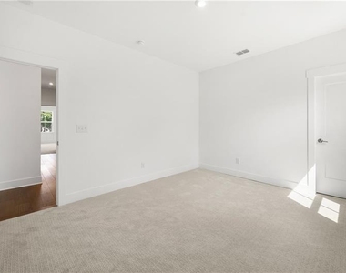 2815 Medford Drive - Photo Thumbnail 39