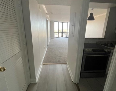 2870 Pharr Court South Nw - Photo Thumbnail 7