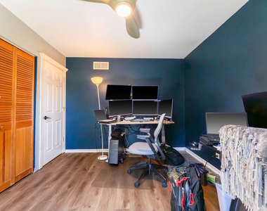 361 Lyons Drive - Photo Thumbnail 8