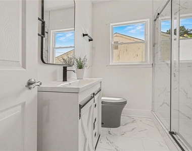 1680 Fairbanks Street Sw - Photo Thumbnail 16