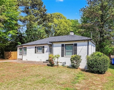 1680 Fairbanks Street Sw - Photo Thumbnail 2