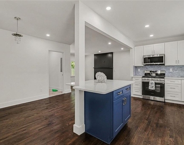 1680 Fairbanks Street Sw - Photo Thumbnail 5