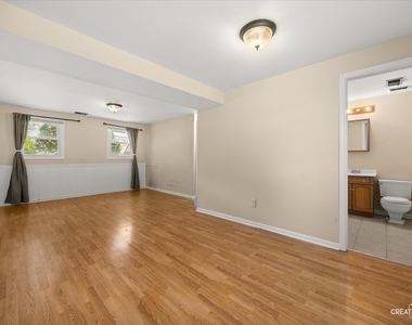 572 Oswego Drive - Photo Thumbnail 11